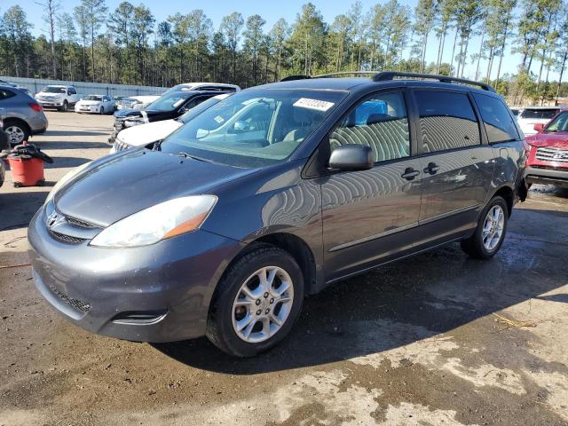 2006 Toyota Sienna LE