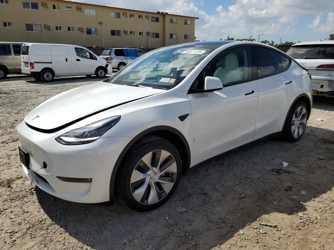 7SAYGAEE3PF603077 - 2023 Tesla MODEL Y