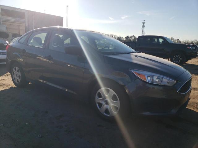 Lot #2380904893 2018 FORD FOCUS S salvage car