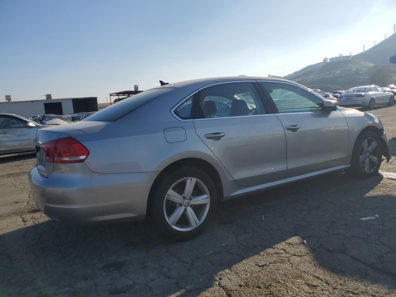 1VWBP7A35DC081200 2013 Volkswagen Passat Se