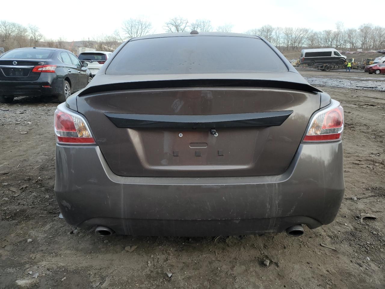 2015 Nissan Altima 2.5 vin: 1N4AL3AP7FC196685