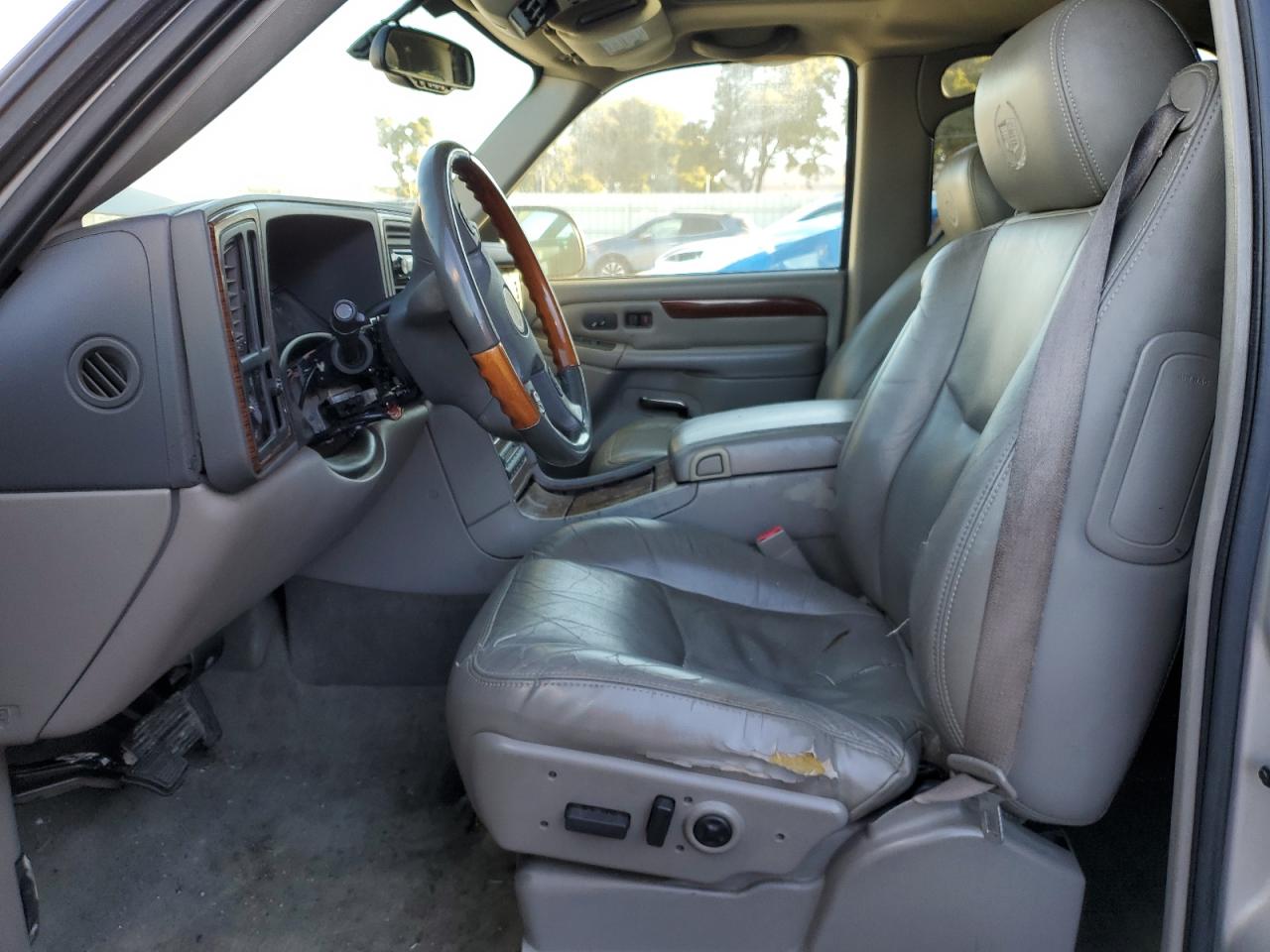 1GYEK63N74R119069 2004 Cadillac Escalade Luxury