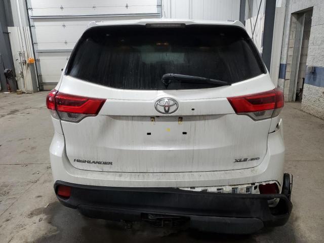 VIN 5TDJZRFH2KS580055 2019 Toyota Highlander, SE no.6