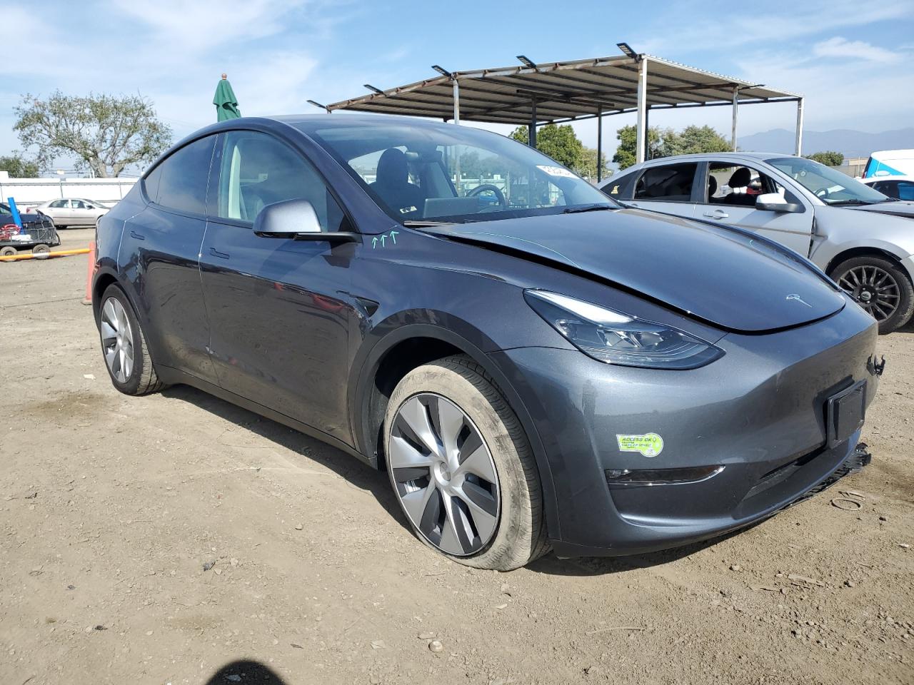Tesla Model Y 2023 -auction- 3