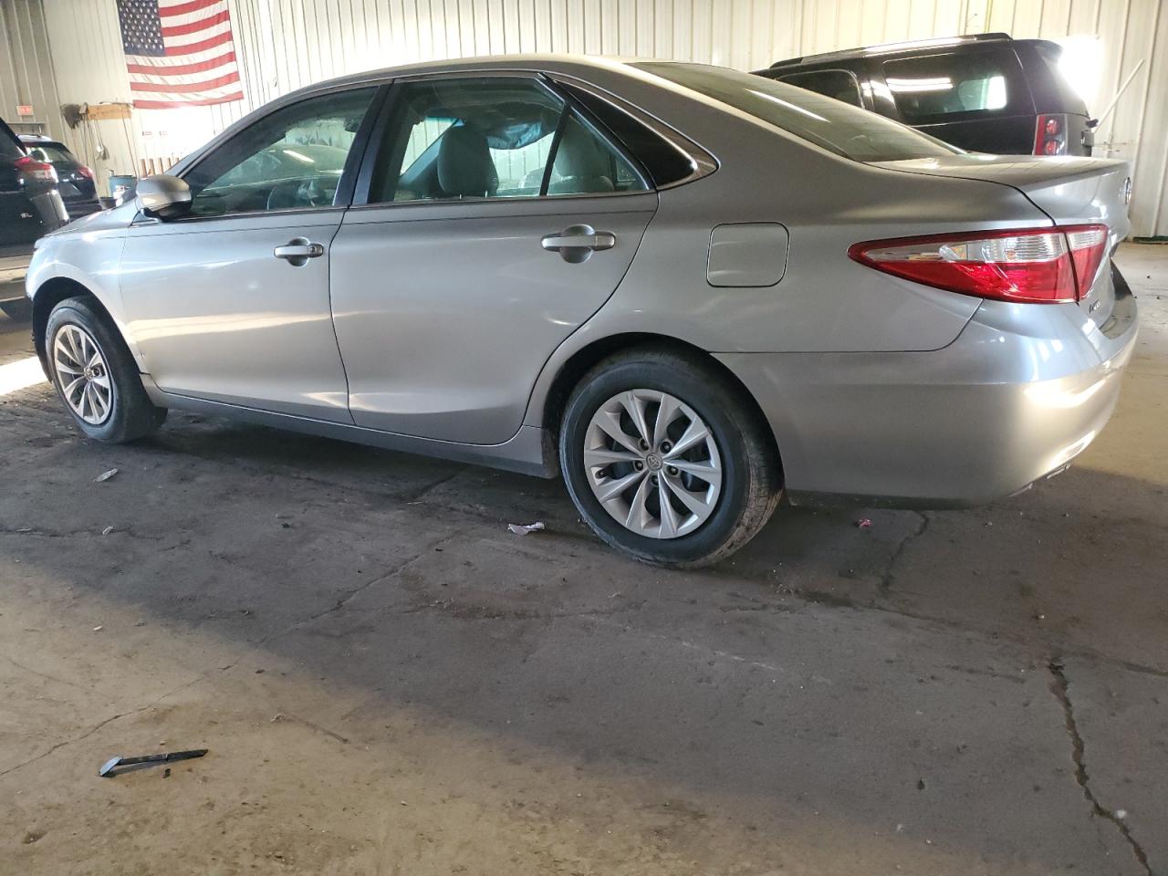 Lot #2371019203 2015 TOYOTA CAMRY LE