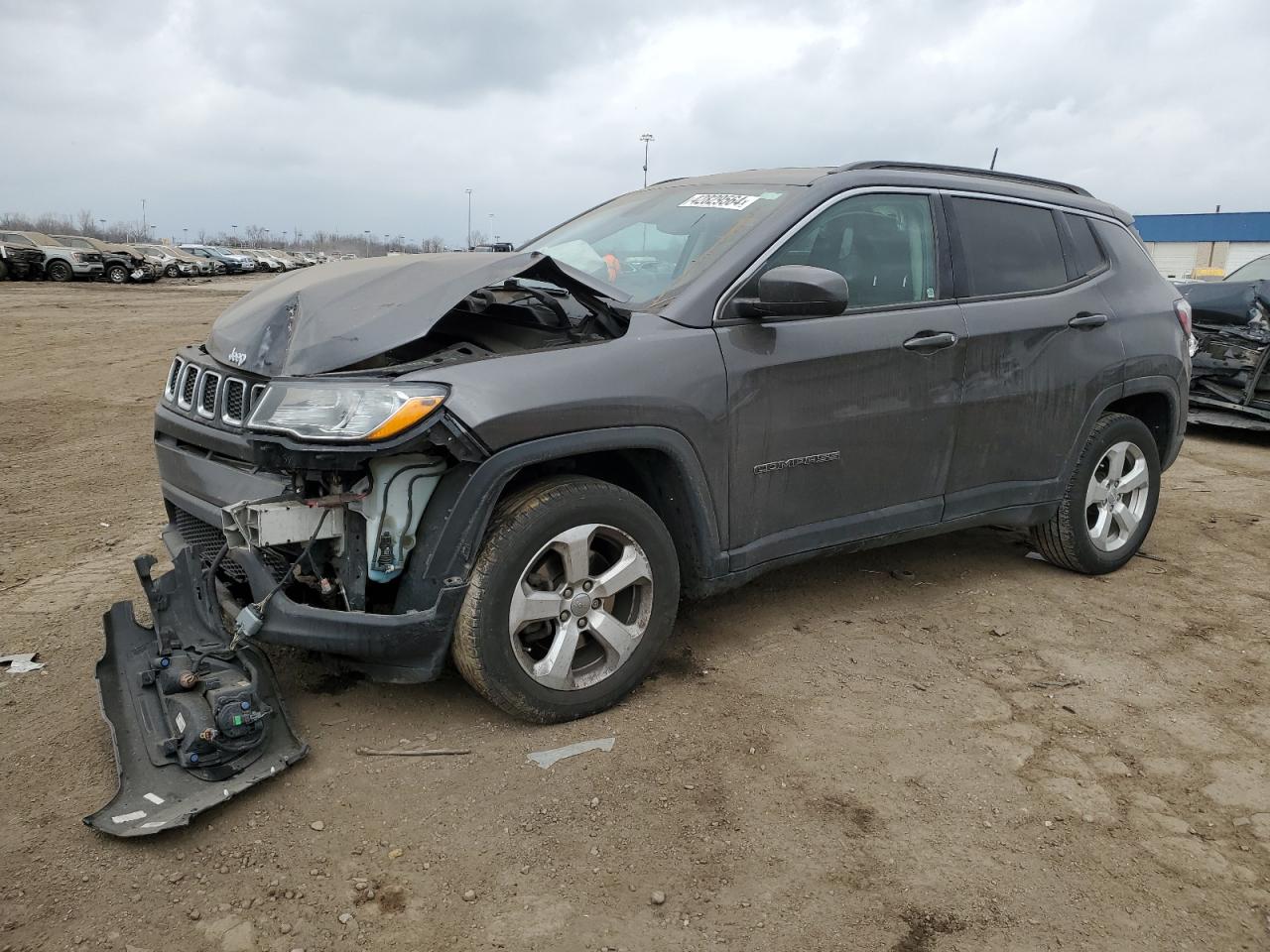 3C4NJDBB6JT343327 2018 Jeep Compass Latitude