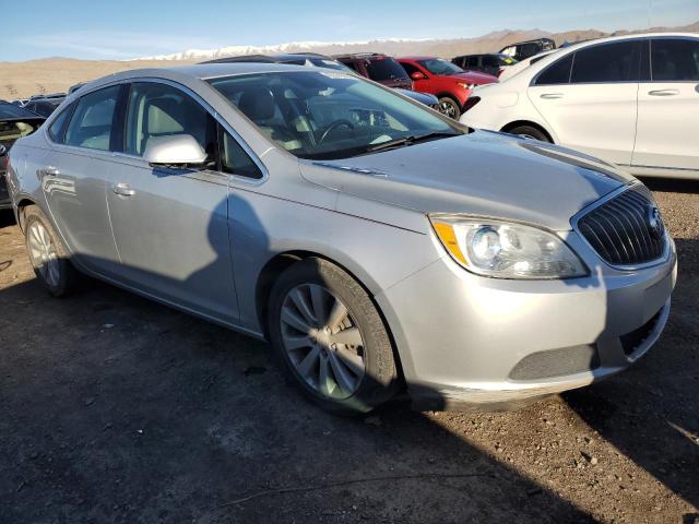Image 4 of 2016 Buick Verano salvage vehicle - Lot #40570034 at Copart