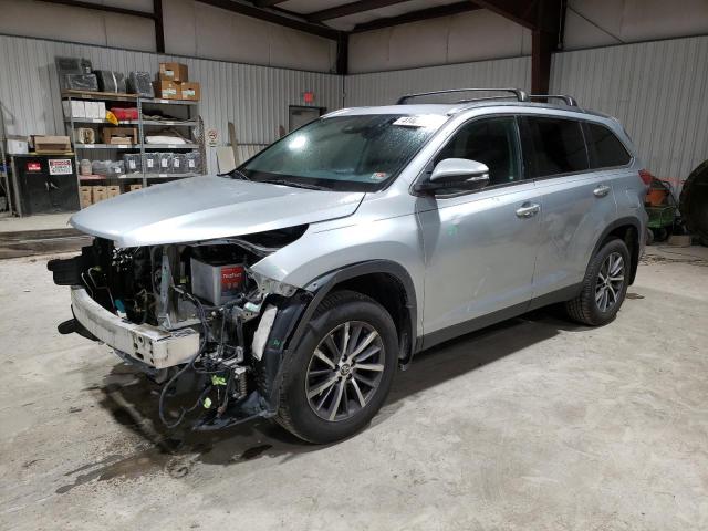 VIN 5TDJZRFH5KS920623 2019 Toyota Highlander, SE no.1