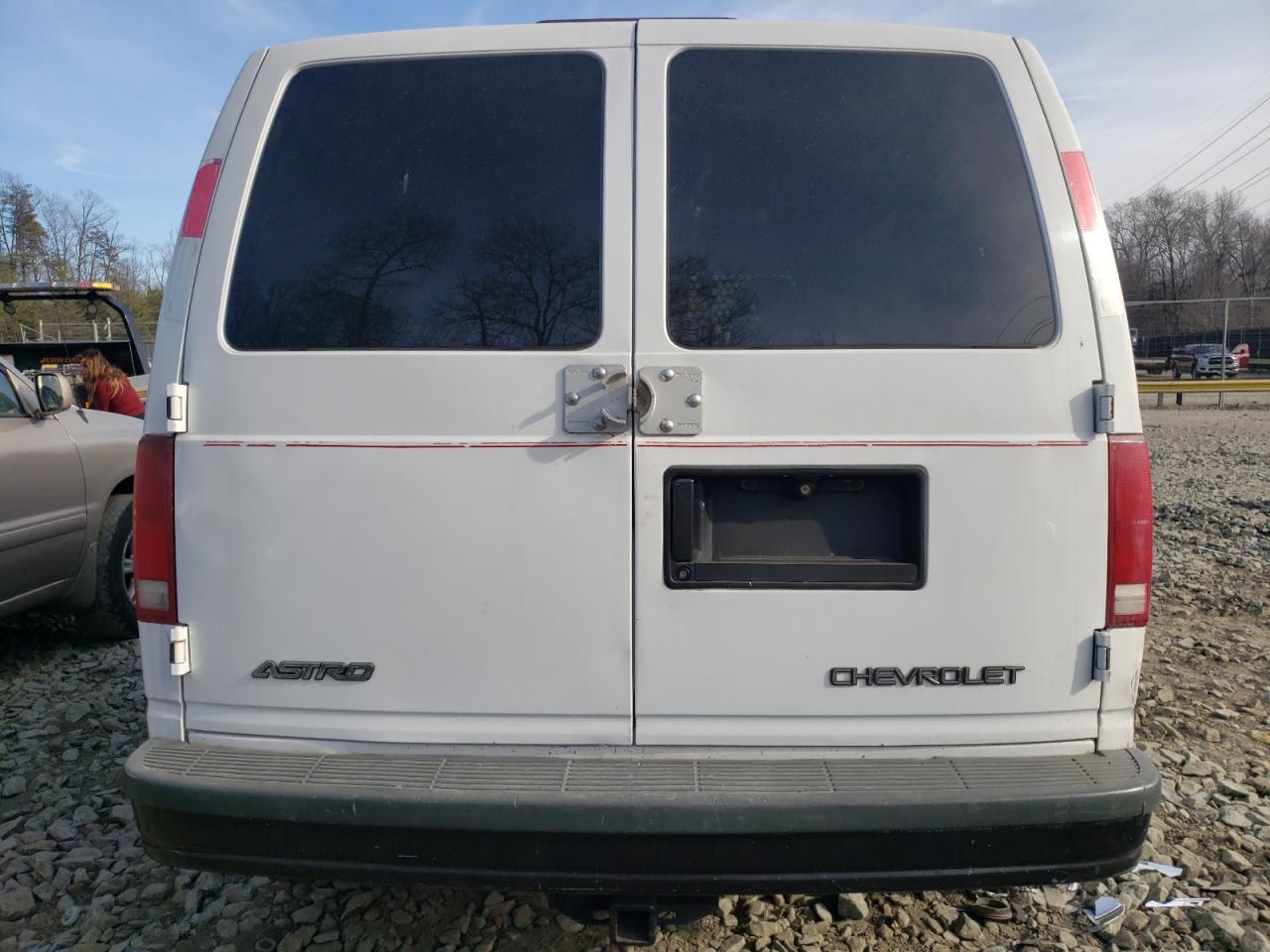 1GCDM19X55B122893 2005 Chevrolet Astro