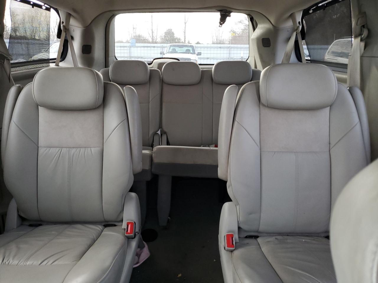 2A4RR6DX4AR315554 2010 Chrysler Town &amp; Country Limited