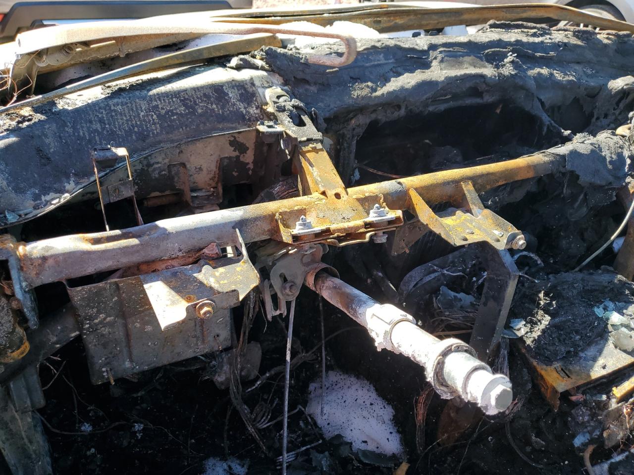 WBAAV33451FU75516 2001 BMW 325 I