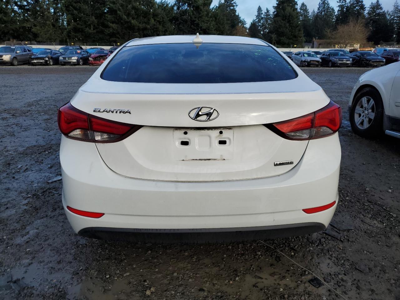 5NPDH4AE8EH460447 2014 Hyundai Elantra Se