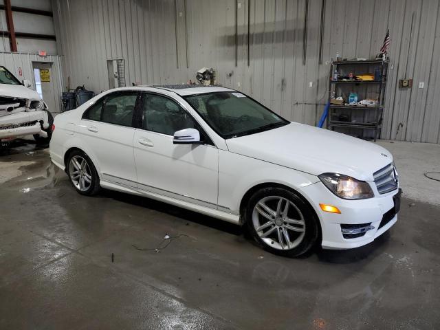 VIN WDDGF8AB6DR295835 2013 Mercedes-Benz C-Class, 3... no.4