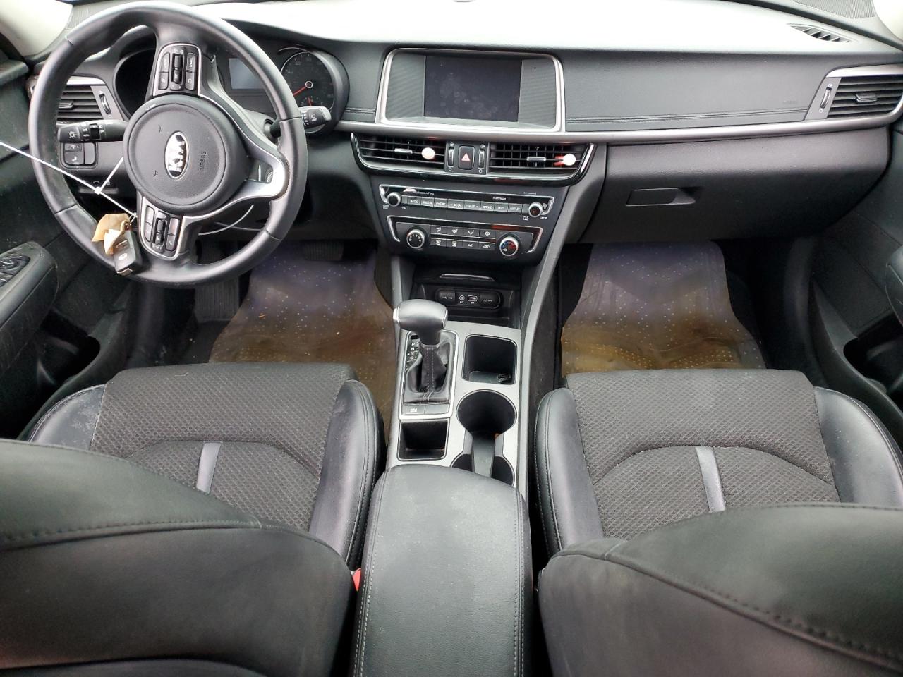 5XXGT4L31JG207144 2018 Kia Optima Lx