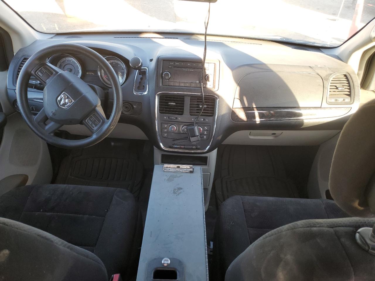 2C4JDGAG4CR404586 2012 Dodge Ram Van