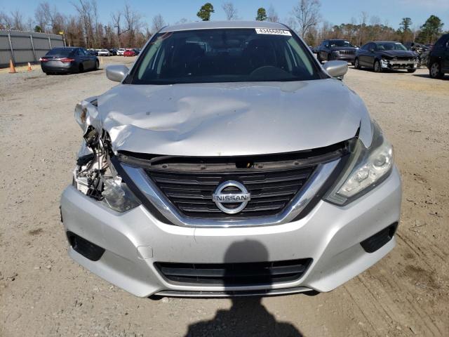 2016 Nissan Altima - Image 5