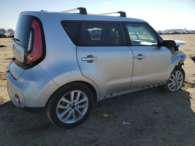 VIN 1FADP3K27FL381369 2019 KIA SOUL no.3