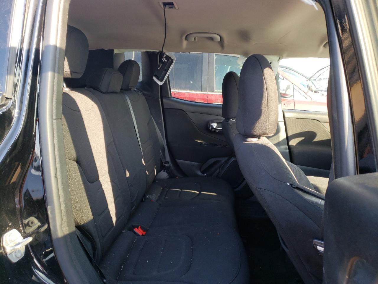 ZACNJABB1KPK87351 2019 Jeep Renegade Latitude