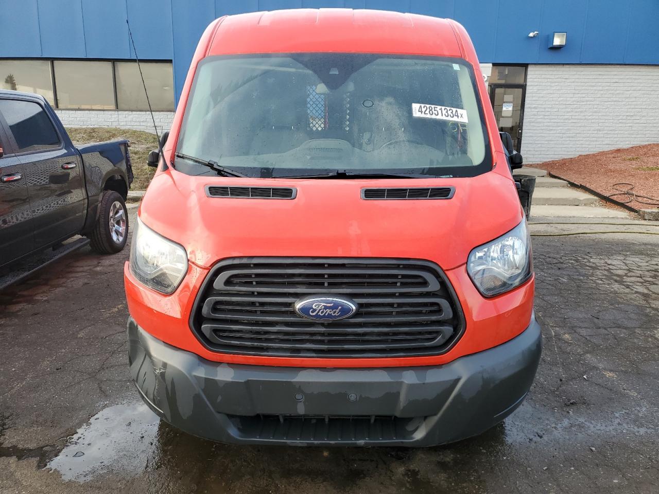 1FTYR2CV5JKB11239 2018 Ford Transit T-250