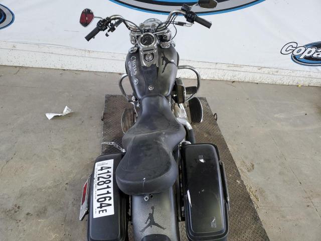 2016 HARLEY-DAVIDSON FLD SWITCH - 1HD1GZM17GC328045