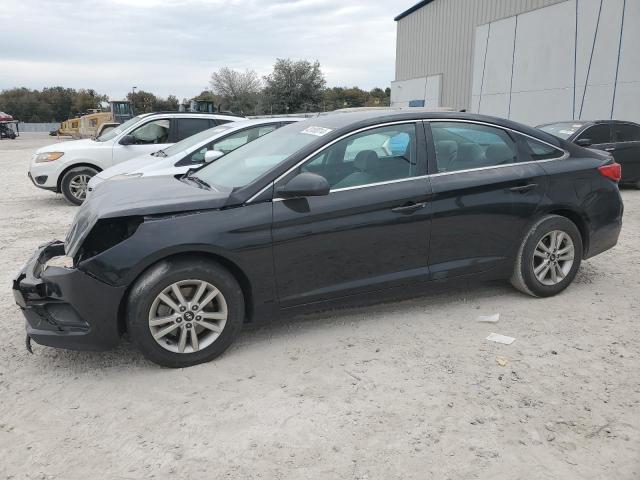 2016 HYUNDAI SONATA SE 5NPE24AF1GH275156