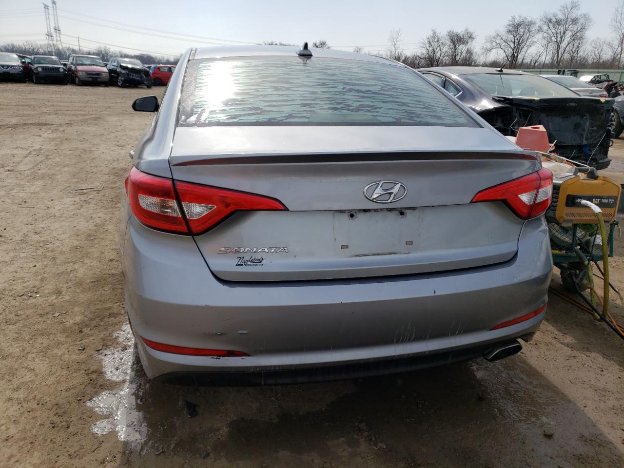 5NPE24AF9FH002755 2015 Hyundai Sonata Se