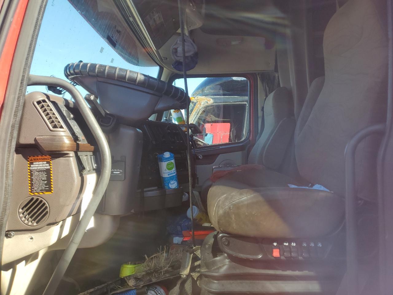 4V4NC9TG0DN132330 2013 Volvo Vn Vnl