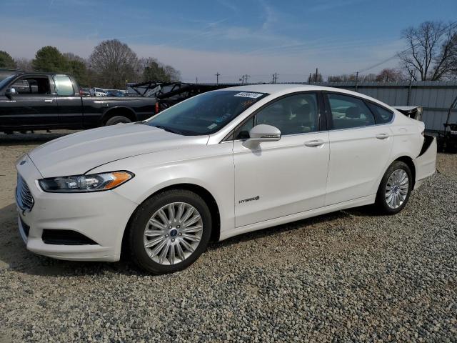 Lot #2353395083 2013 FORD FUSION SE salvage car