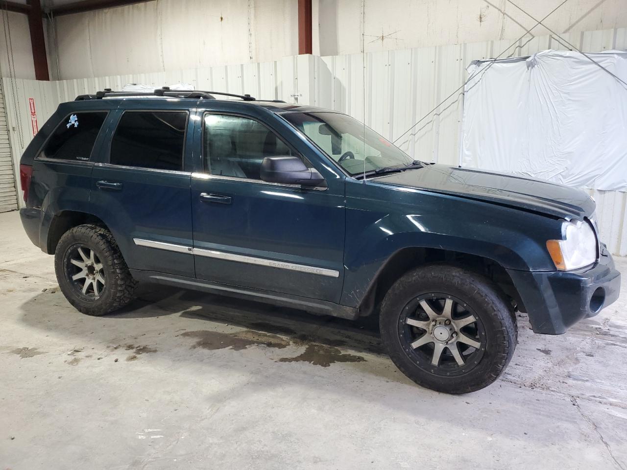 1J8HR582X5C571098 2005 Jeep Grand Cherokee Limited