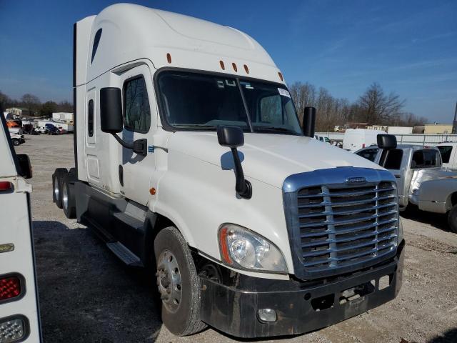 Lot #2381271004 2018 FREIGHTLINER CASCADIA 1 salvage car