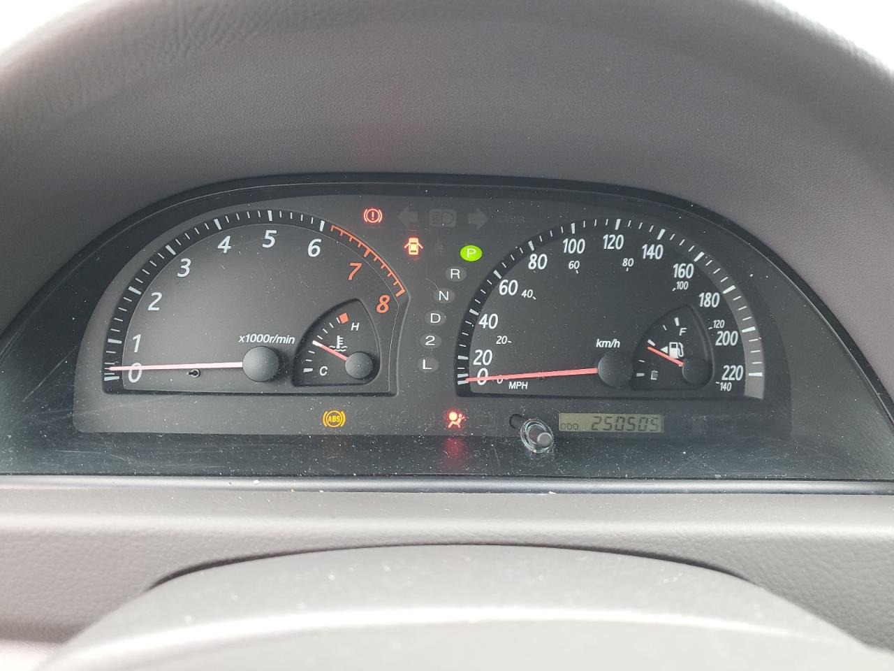 4T1BE32K94U913831 2004 Toyota Camry Le