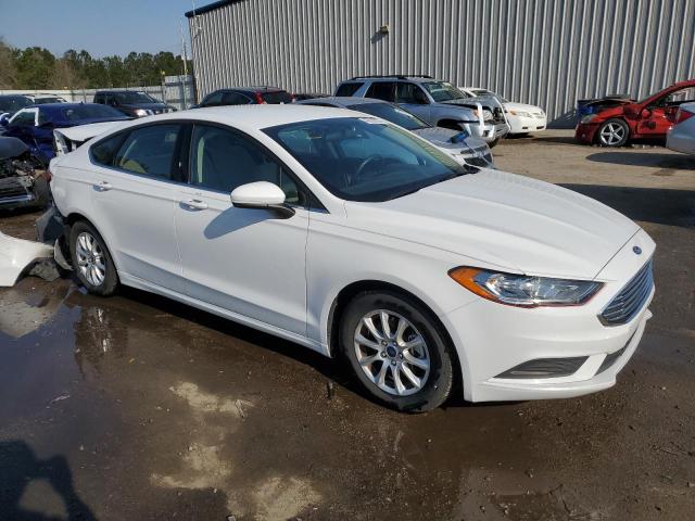 VIN 3FA6P0G72JR125467 2018 Ford Fusion, S no.4