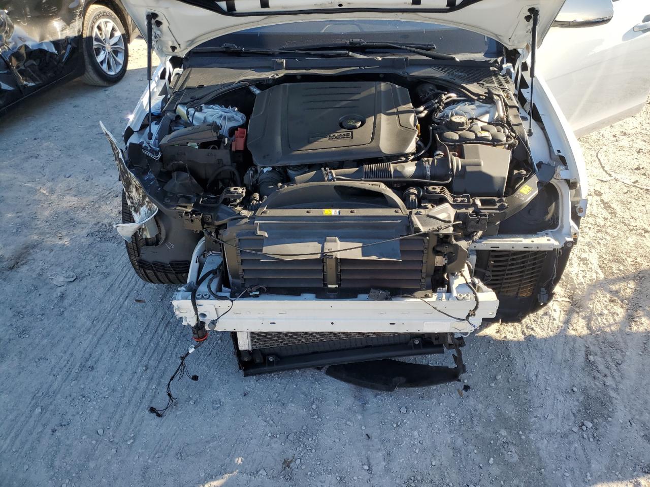 VIN: SAJBJ4BN9HCY42871 2017 JAGUAR XF