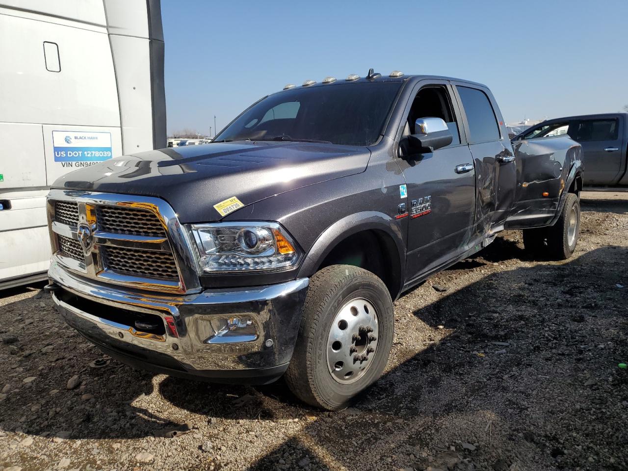 3C63RRJLXJG311357 2018 Ram 3500 Laramie