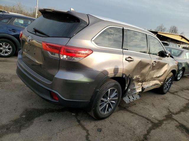 VIN 5TDJZRFH6KS706322 2019 Toyota Highlander, SE no.3