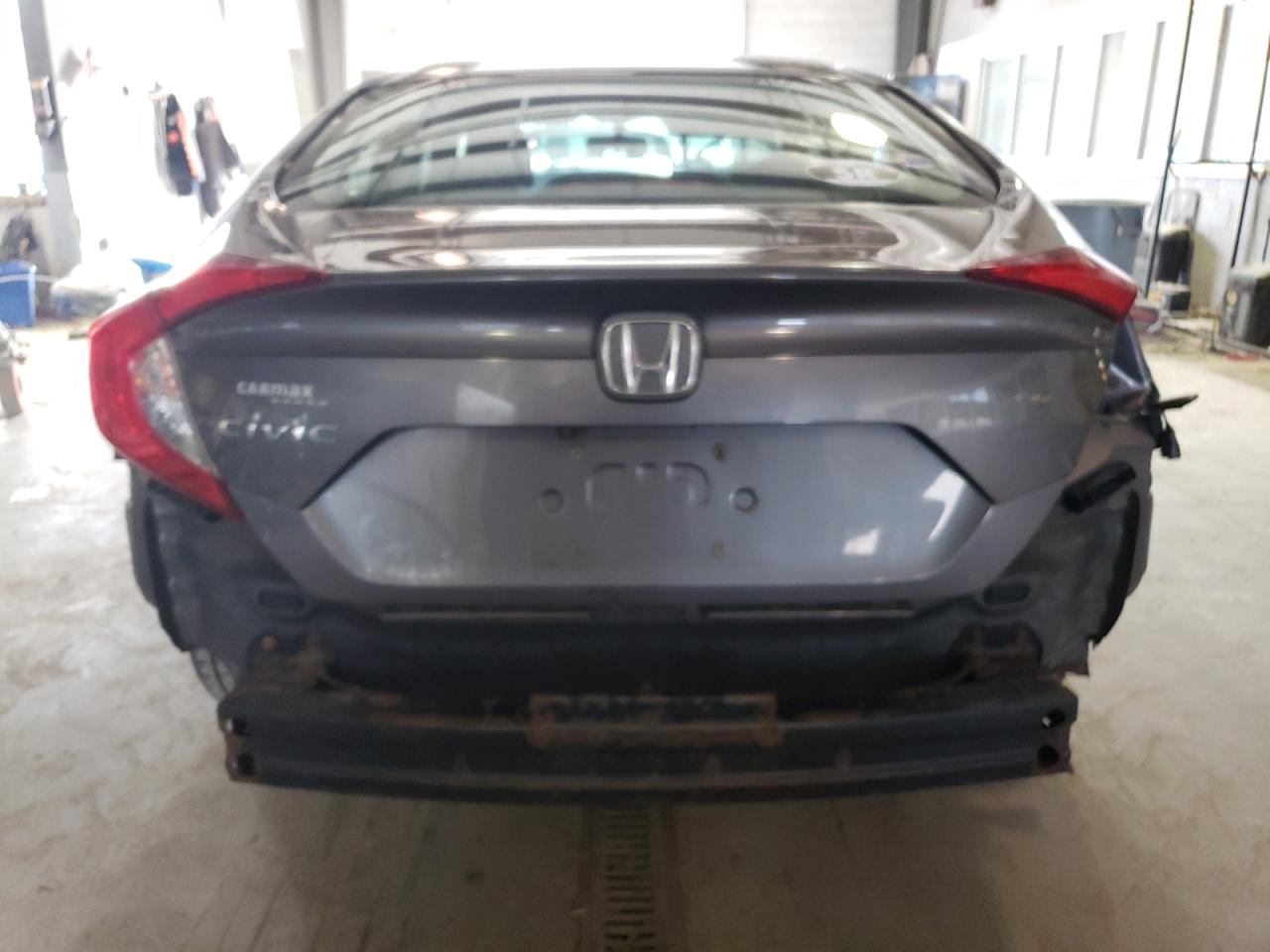 19XFC2F59HE215802 2017 Honda Civic Lx