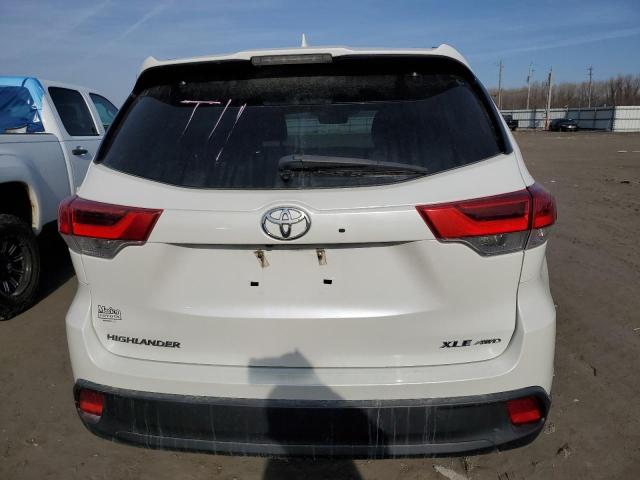 VIN 5TDJZRFH7KS954157 2019 Toyota Highlander, SE no.6