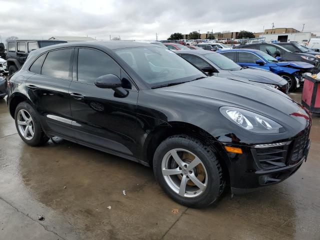 VIN WP1AA2A57HLB82702 2017 Porsche Macan no.4