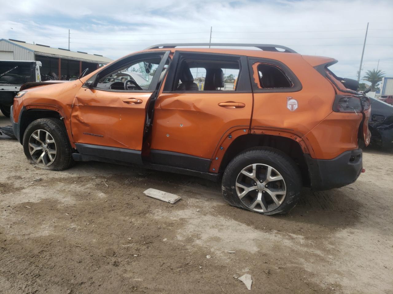 1C4PJMBS3FW779398 2015 Jeep Cherokee Trailhawk