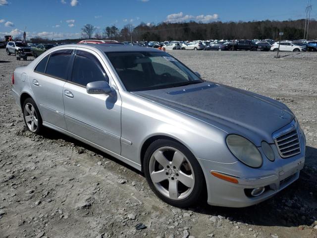 2007 Mercedes-Benz E 550 VIN: WDBUF72X77B018057 Lot: 44230114