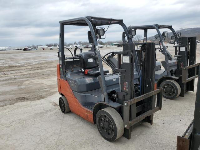 Lot #2358418303 2015 TOYOTA FORKLIFT salvage car