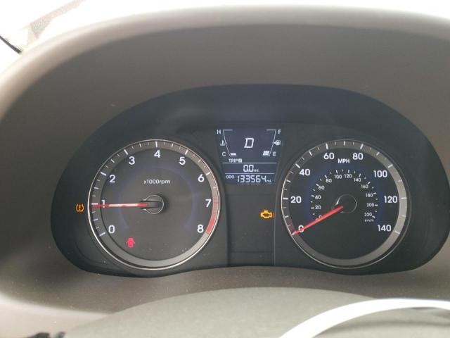 2012 Hyundai Accent - Image 9
