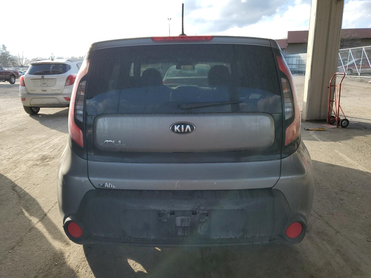 KNDJP3A50F7133272 2015 Kia Soul +