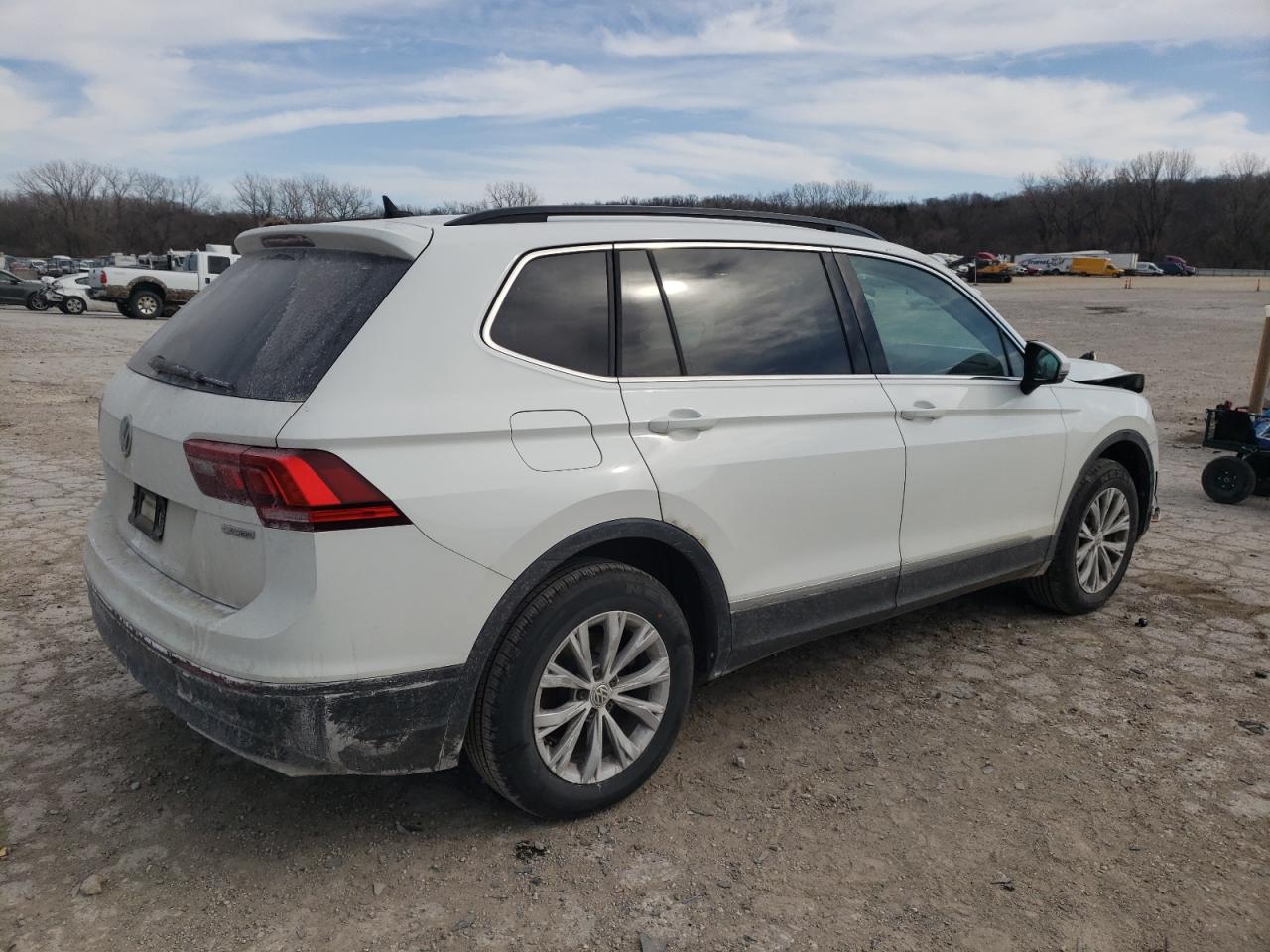 3VV2B7AX1KM140468 2019 Volkswagen Tiguan Se