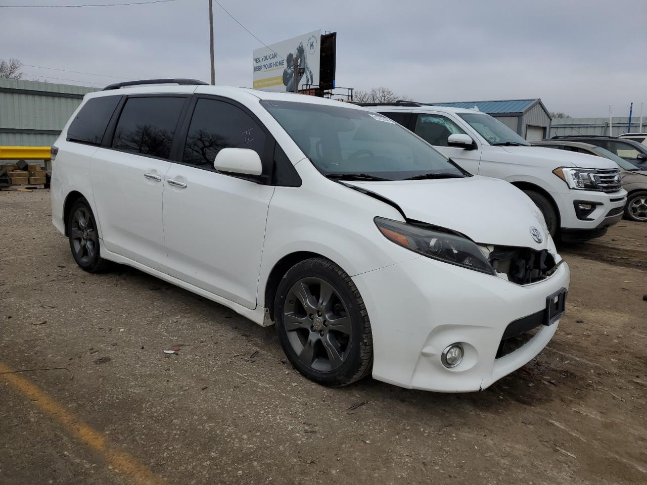 5TDXK3DC3FS668668 2015 Toyota Sienna Sport