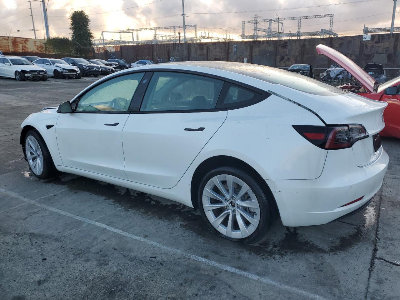 2022 Tesla Model 3 vin: 5YJ3E1EB3NF144455