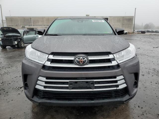 VIN 5TDBZRFHXKS745841 2019 Toyota Highlander, LE no.5