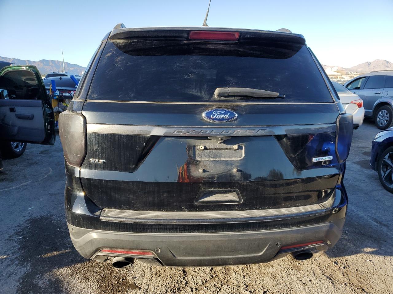 2018 Ford Explorer Xlt vin: 1FM5K7DH2JGC28398