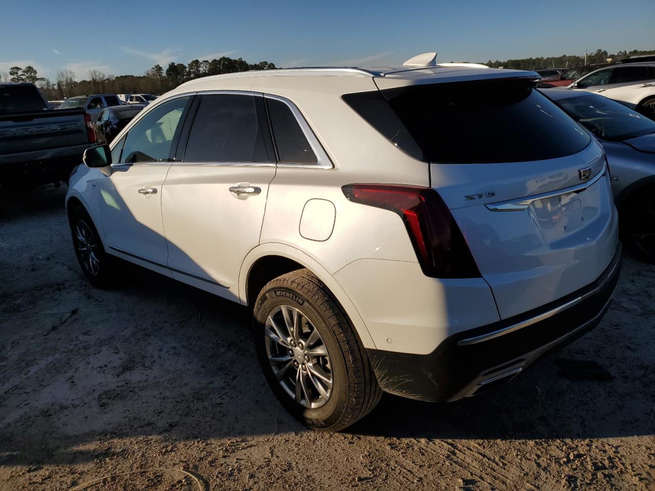 1GYKNCR45MZ146729 2021 Cadillac Xt5 Premium Luxury