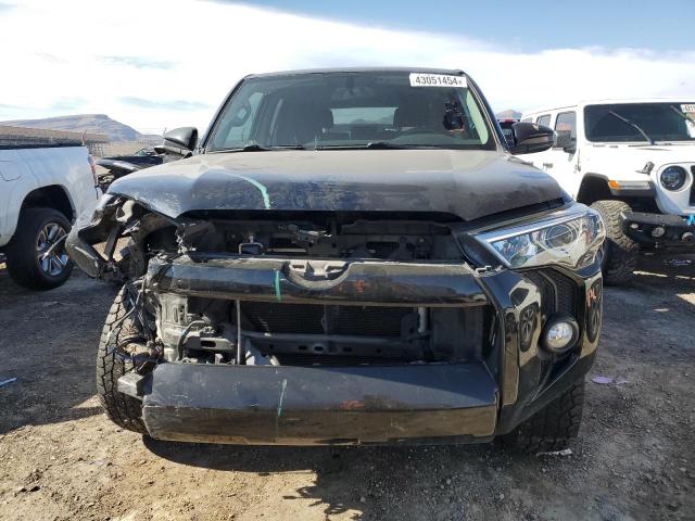 2015 TOYOTA 4RUNNER SR JTEBU5JR5F5272848
